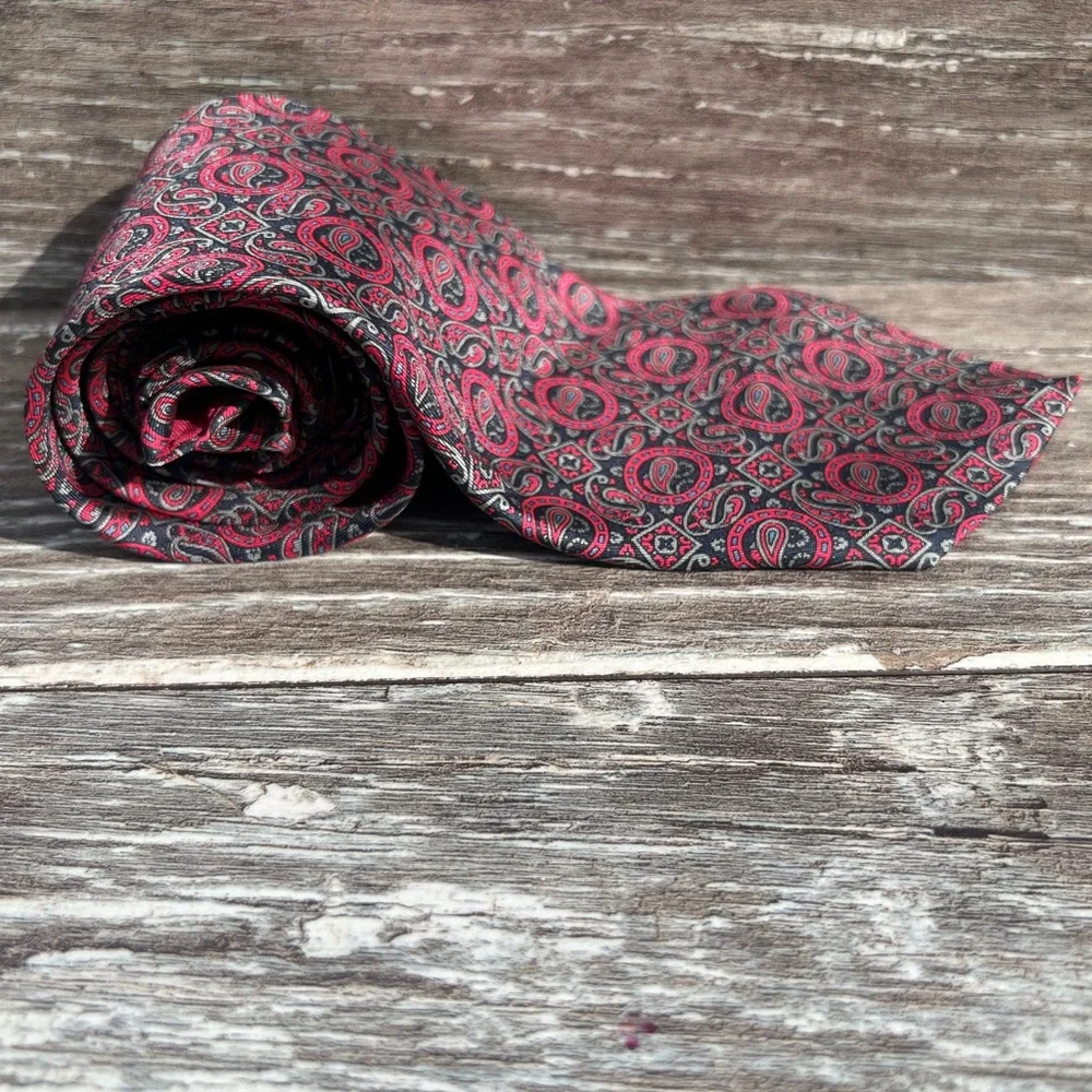 Hardy Amies London vintage necktie formal men’s tie red black paisley print silk